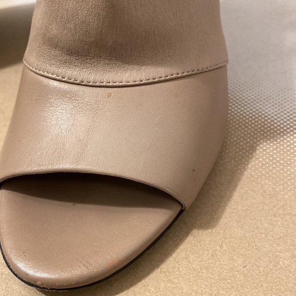 Vince. Vero Cuoio Strappy Heels - Picture 3 of 6